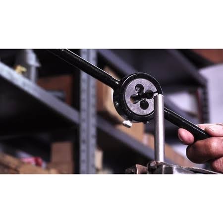 1-1/8x22-32x2-1/2x22 HSS Round Adjustable Die N334266